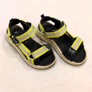 Primigi Neon Sandals